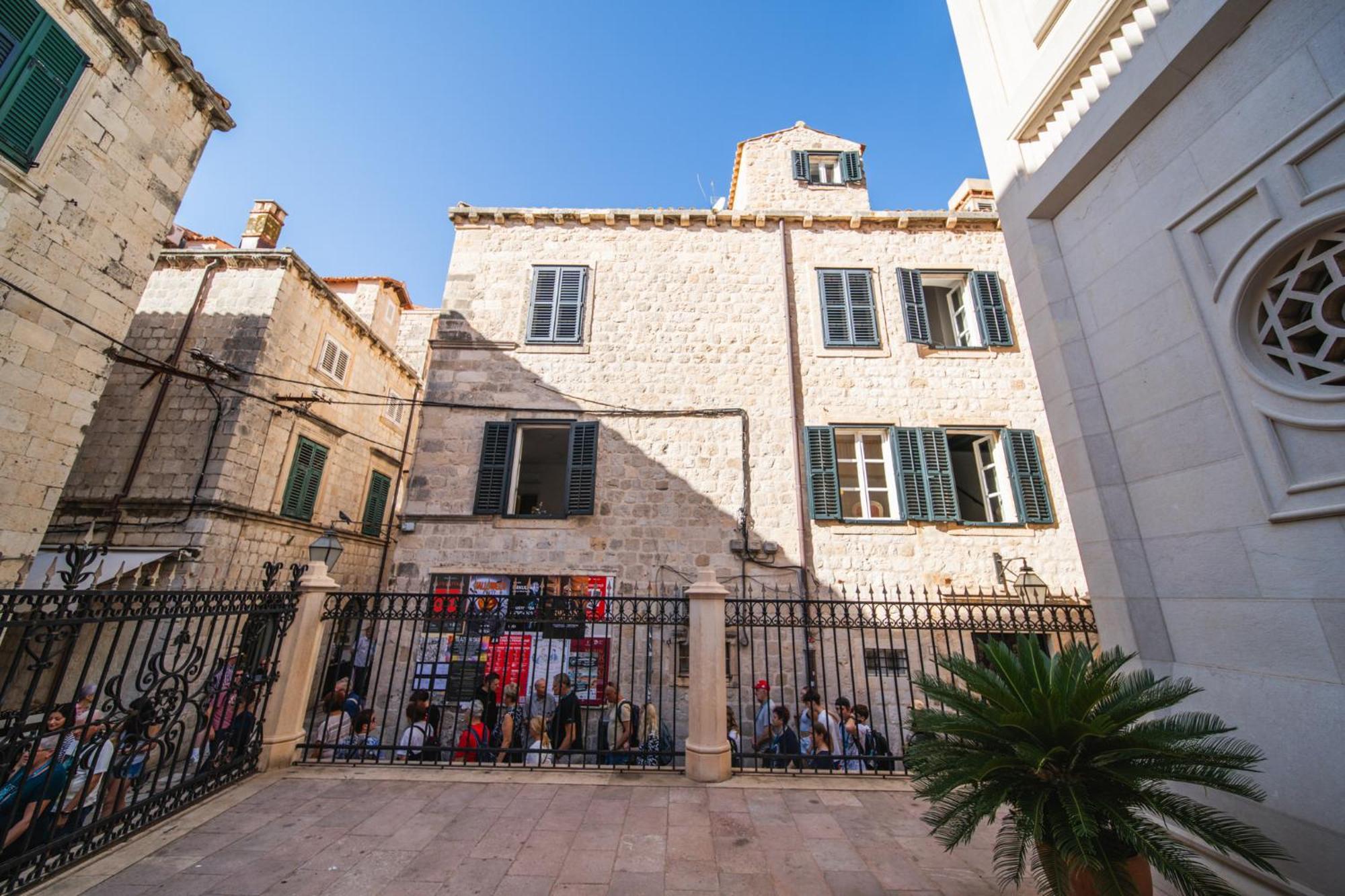 Sunce Palace Apartments With Free Offsite Parking Dubrovnik Exterior foto